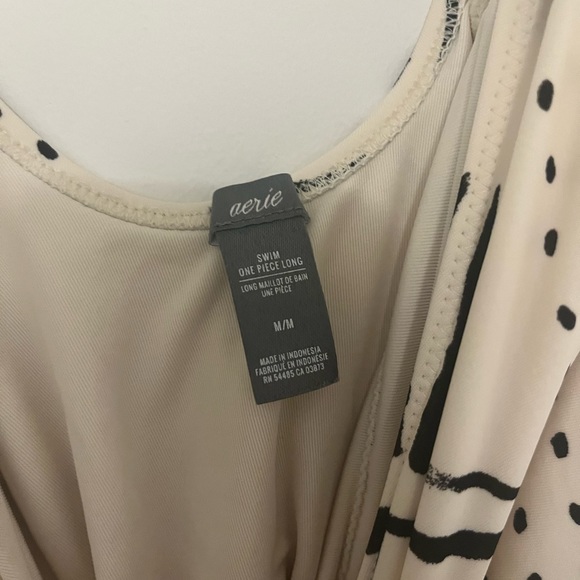 ✨LAST CHANCE✨ American Eagle One Piece Bathing Suit Size Medium Long - Picture 2 of 3